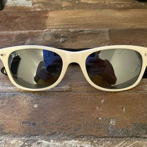 Wayfarer Ray Ban Sunglasses